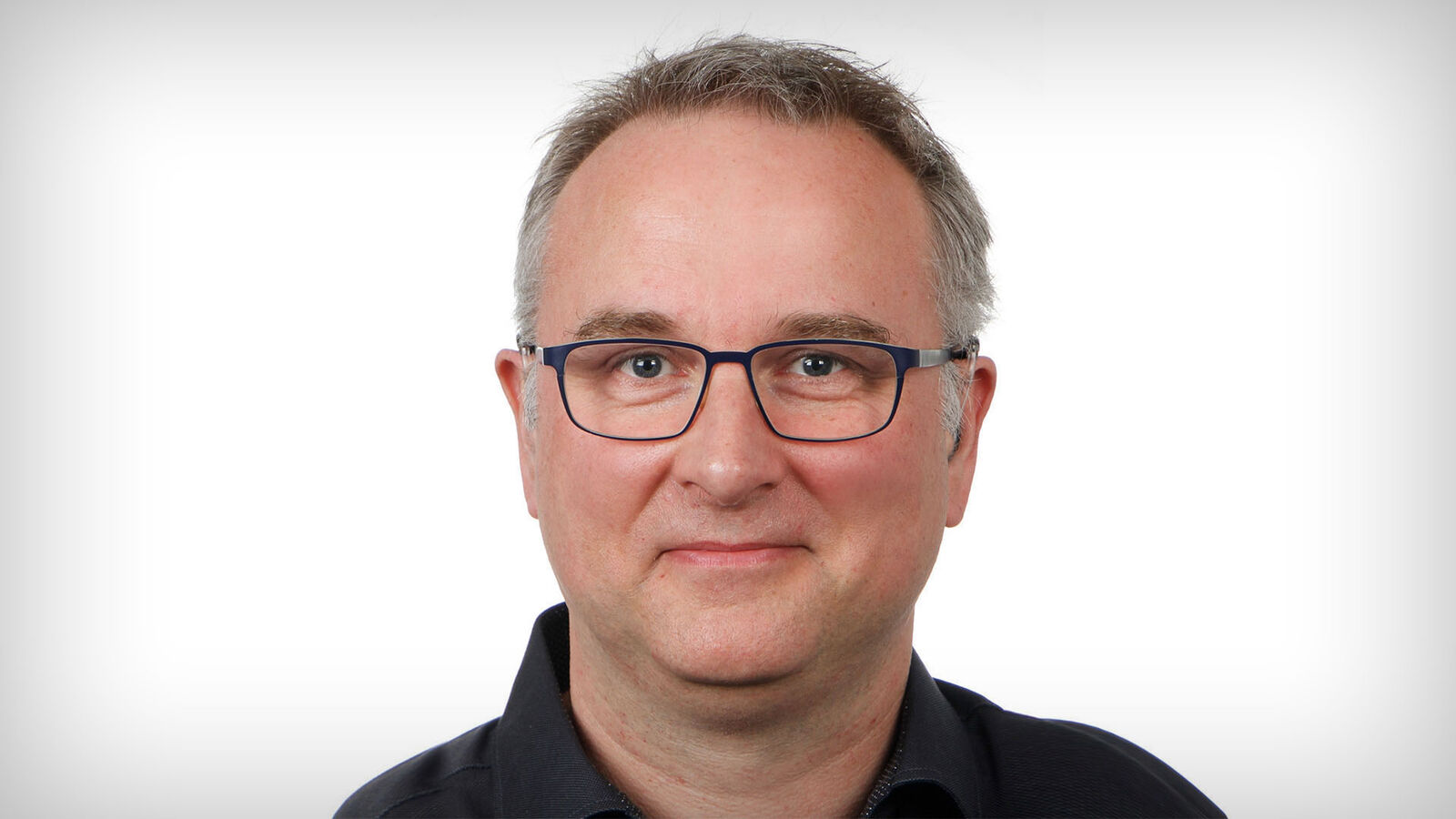 Porträtbild Dirk Bratschedl