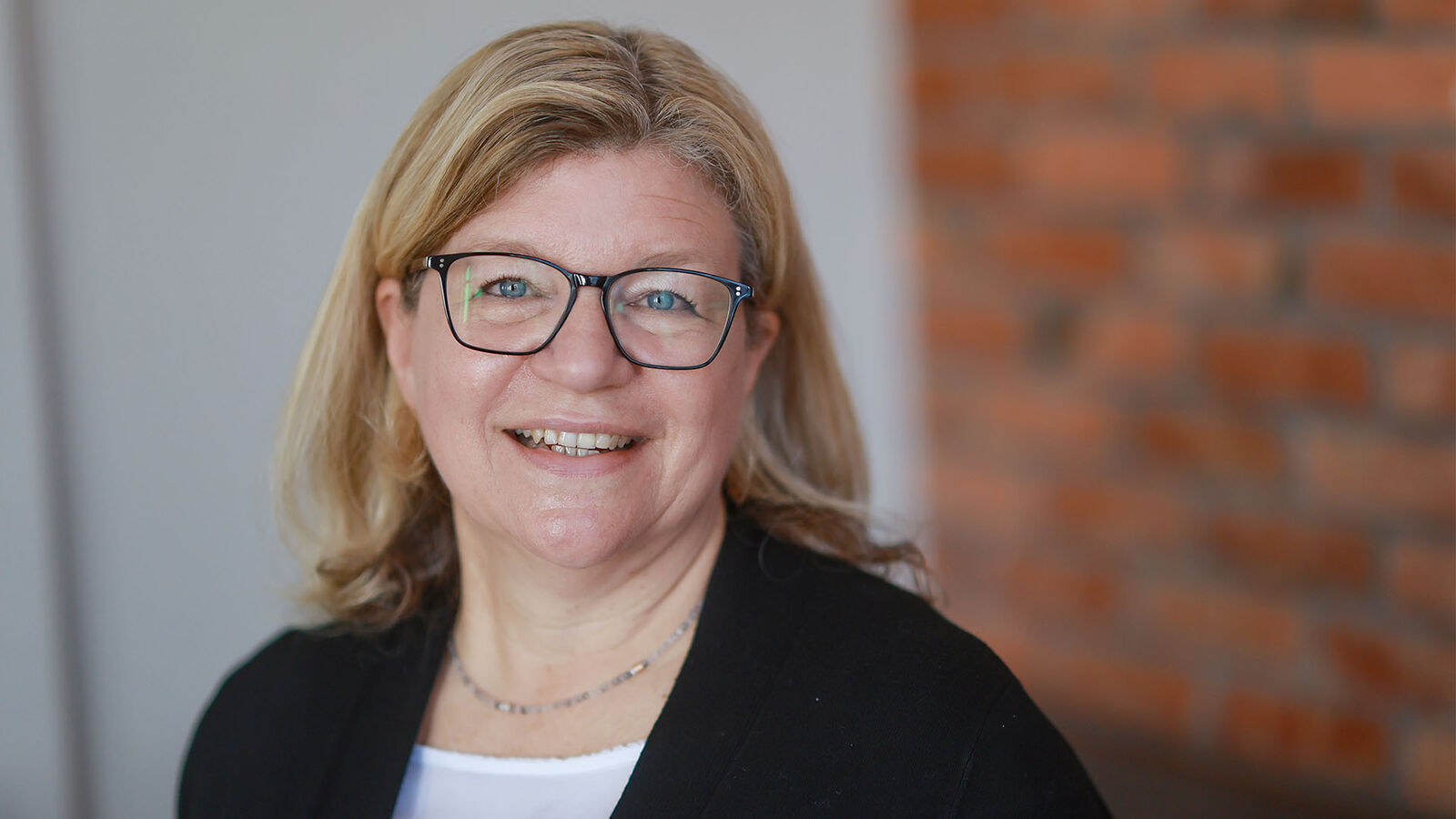 Hotel Villa Stern Anke Zimmer, Integrationsamt Niedersachsen Porträtbild von Anke Zimmer