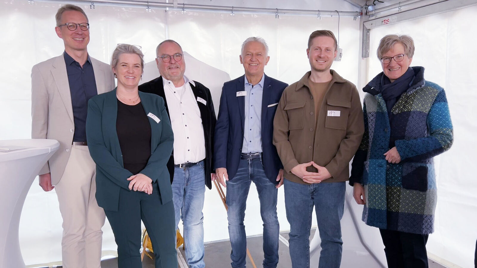 FEWOG plus Gruppenbild des Leitungsteams der FEWOG plus Service- und Dienstleistungsgesellschaft mbH.