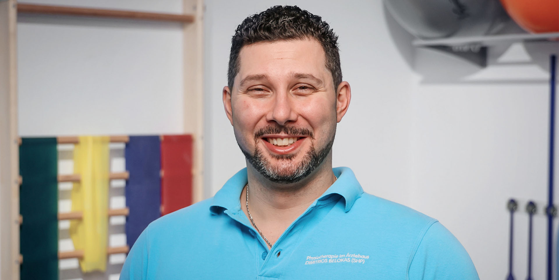 Dimitrios Belokas in seiner Physiotherapie-Praxis Dimitrios Belokas in seiner Physiotherapie-Praxis