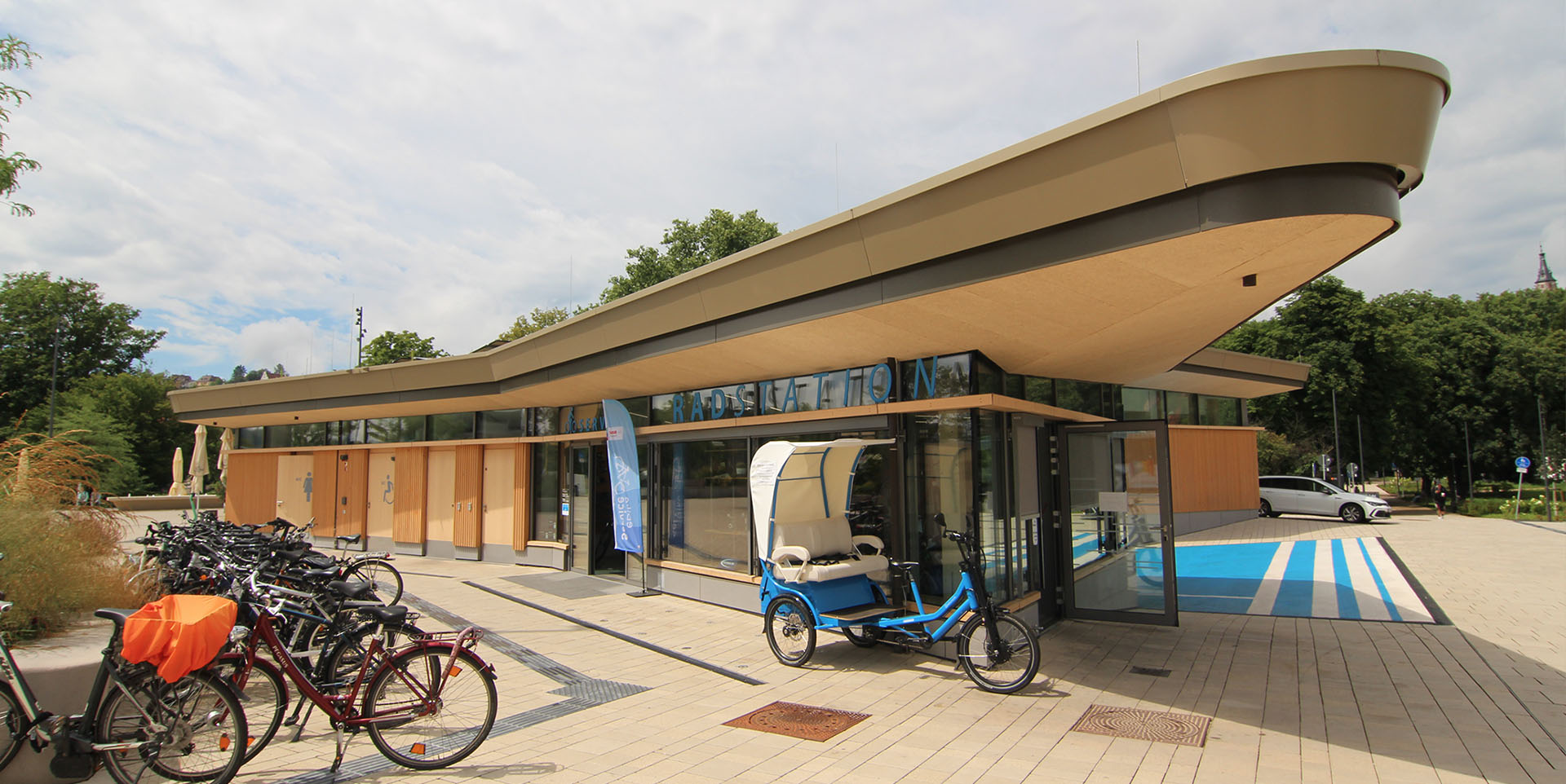 Foto des Fahrradladens auf dem Europaplatz in Tübingen