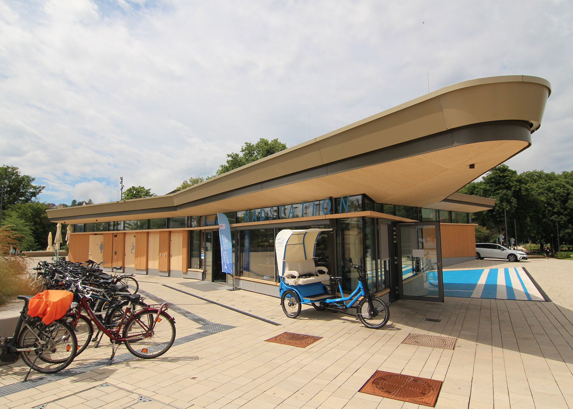 Foto des Fahrradladens auf dem Europaplatz in Tübingen