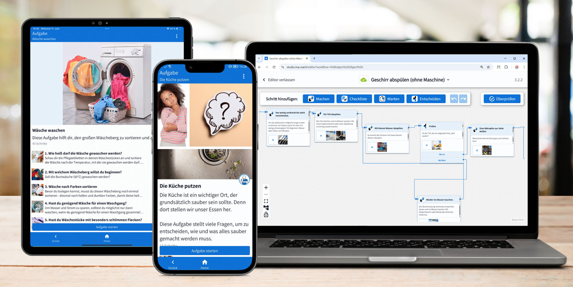 Smartphone, Tablet und Laptop mit Ansichten des InA-Coaches
