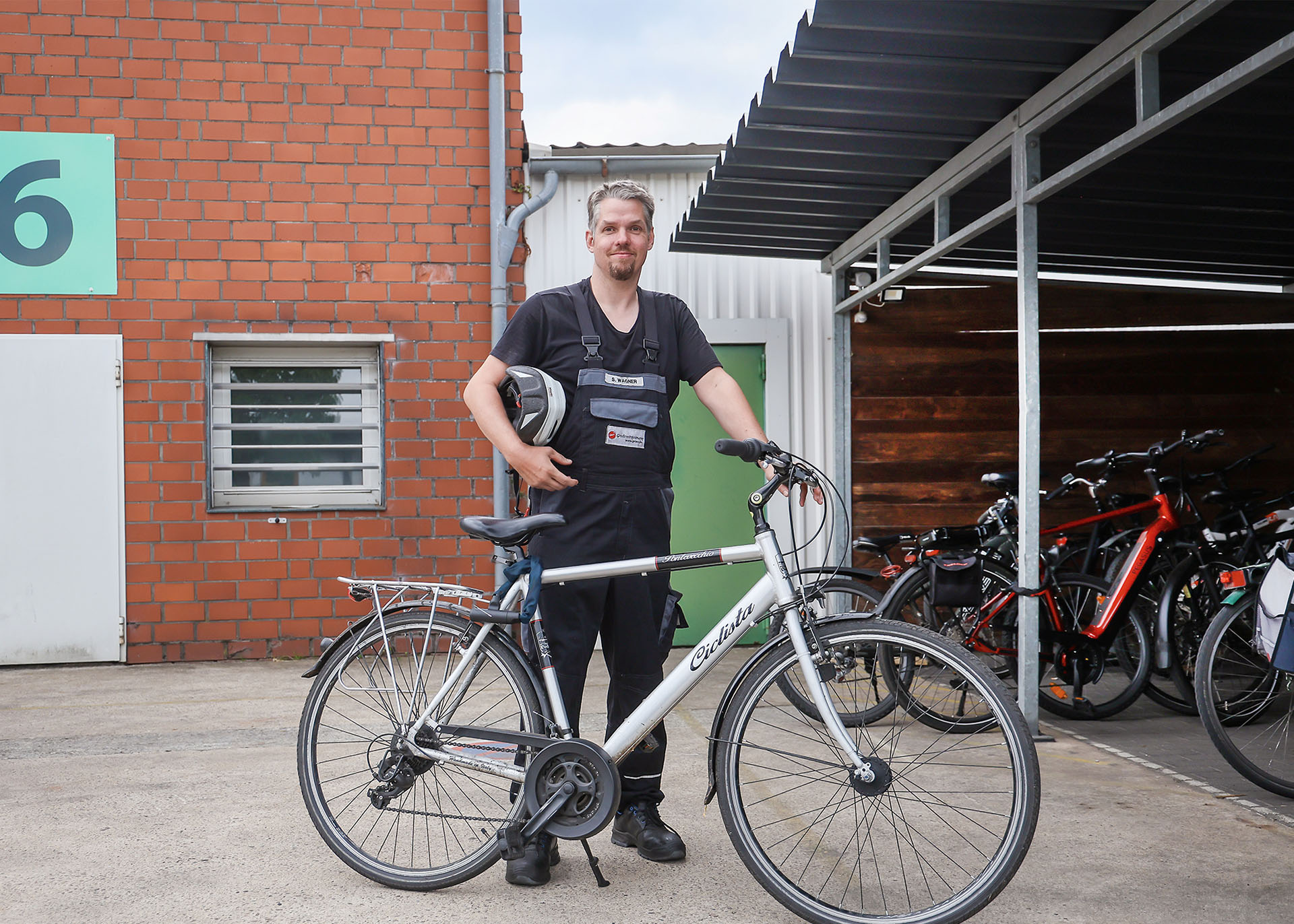 Stefan Wagner mit seinem Rad