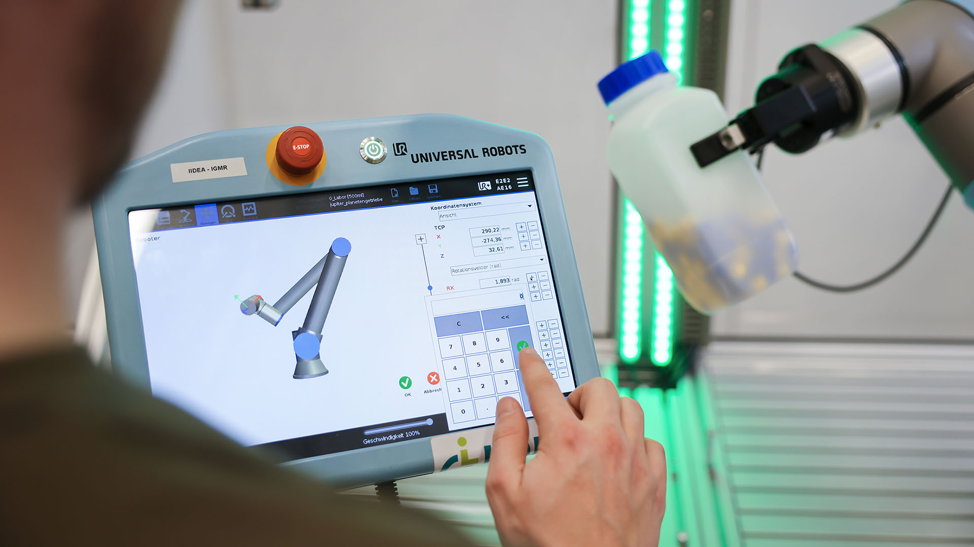 Das Display des Prototypen mit Bedienelementen